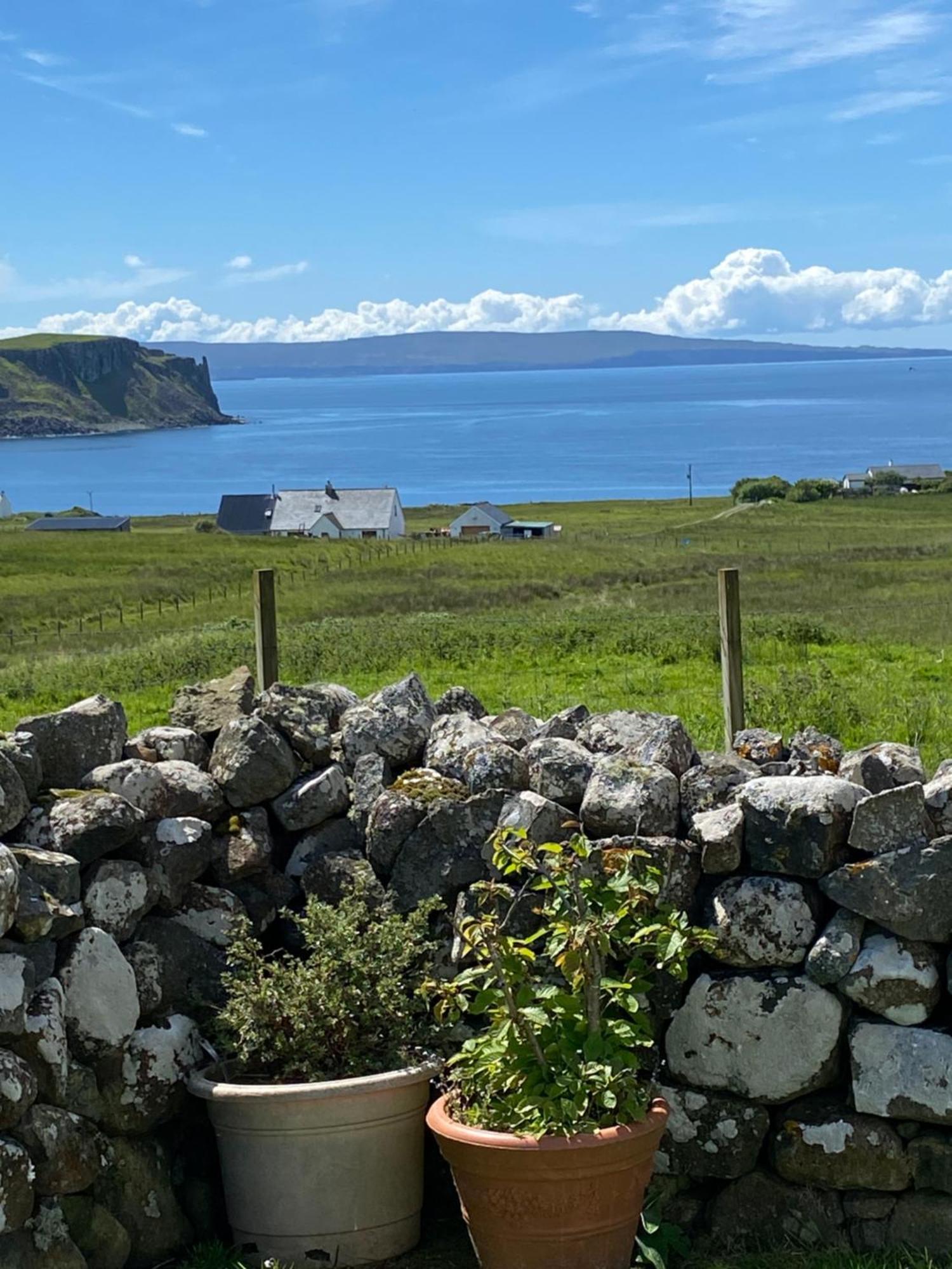 Cnoc Ruaraidh Cottage Kilmuir  Exteriör bild